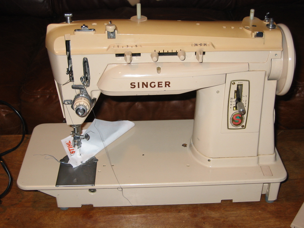 Singer 412G